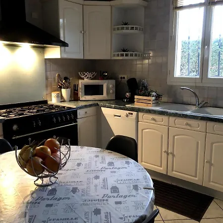 Holiday home Maison Familiale *